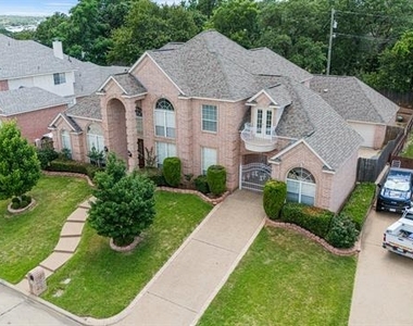 2308 Megan Way - Photo Thumbnail 36