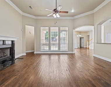 2308 Megan Way - Photo Thumbnail 21