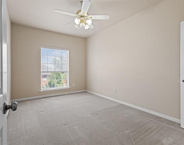 2308 Megan Way - Photo Thumbnail 28