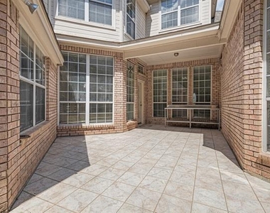 2308 Megan Way - Photo Thumbnail 34