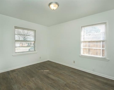 1925 Hilltop Drive - Photo Thumbnail 12
