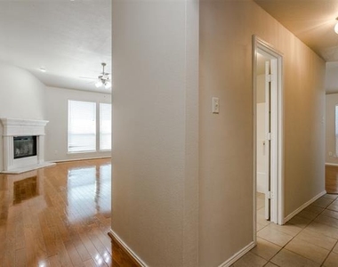1017 Caleb Street - Photo Thumbnail 3