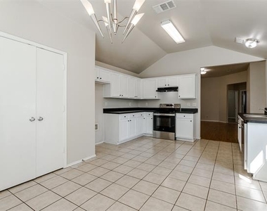1017 Caleb Street - Photo Thumbnail 18