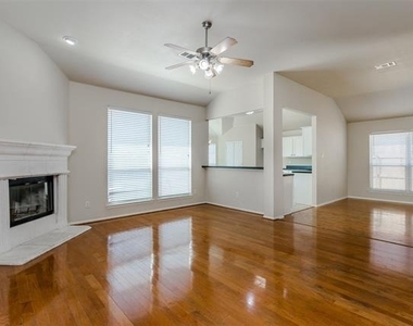 1017 Caleb Street - Photo Thumbnail 4