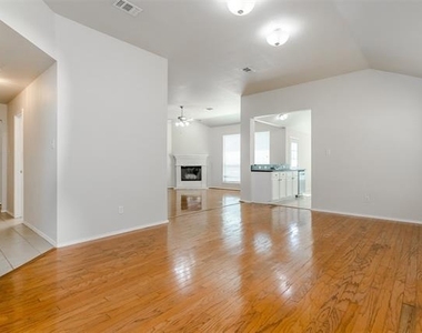 1017 Caleb Street - Photo Thumbnail 9