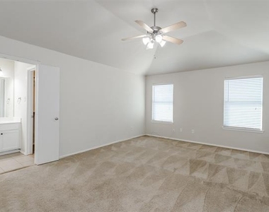 1017 Caleb Street - Photo Thumbnail 25