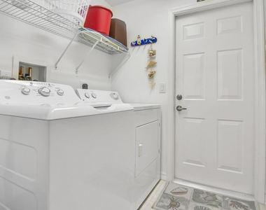 503 Southstar Drive - Photo Thumbnail 13