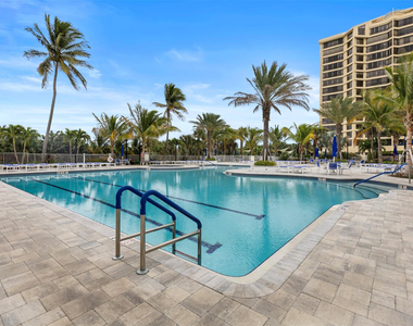 503 Southstar Drive - Photo Thumbnail 21
