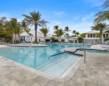 503 Southstar Drive - Photo Thumbnail 20