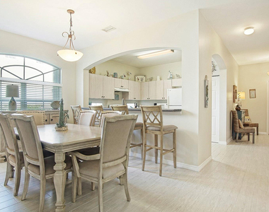 503 Southstar Drive - Photo Thumbnail 6