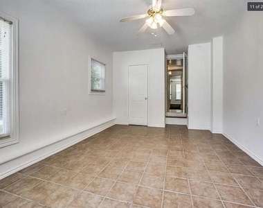 4009 Acacia Street - Photo Thumbnail 9