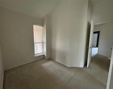 7154 Tularosa Court - Photo Thumbnail 16