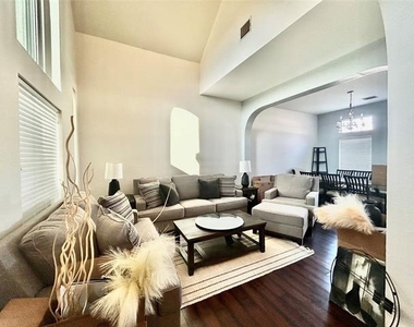 7154 Tularosa Court - Photo Thumbnail 3