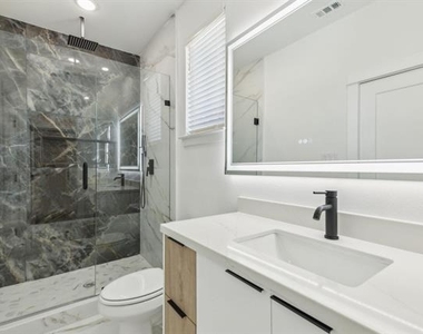521 N Denley Drive - Photo Thumbnail 12