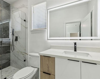 521 N Denley Drive - Photo Thumbnail 14