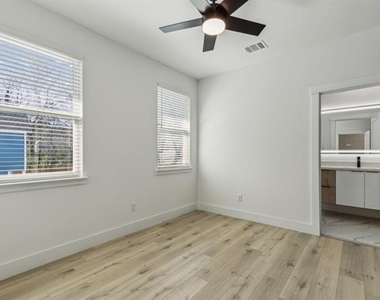 521 N Denley Drive - Photo Thumbnail 20
