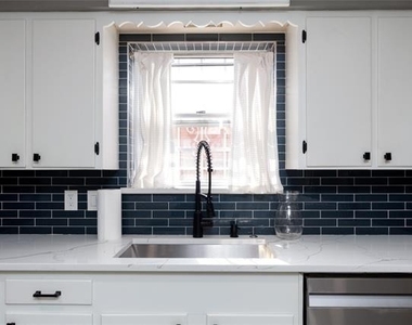 3217 Cedarcroft Lane - Photo Thumbnail 7