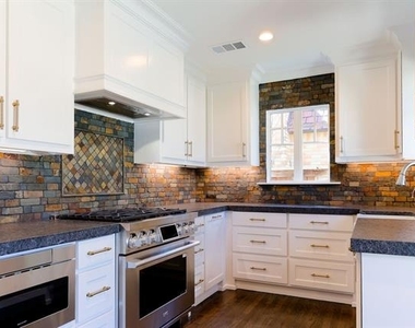 5230 Homer Street - Photo Thumbnail 6