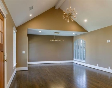 5230 Homer Street - Photo Thumbnail 3