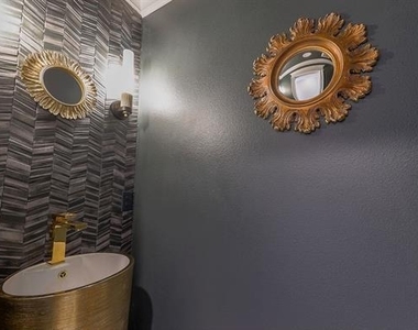 5230 Homer Street - Photo Thumbnail 10