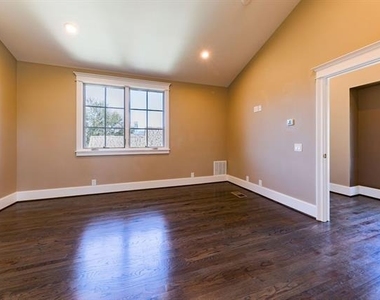 5230 Homer Street - Photo Thumbnail 23