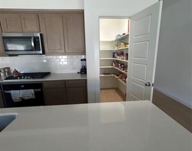 1806 Balfour Bend - Photo Thumbnail 12