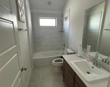 1806 Balfour Bend - Photo Thumbnail 3