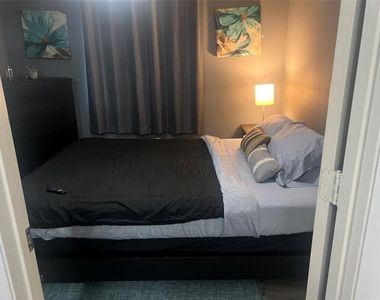 8121 Southgate Boulevard - Photo Thumbnail 5