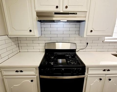 11352 Quail Run Street - Photo Thumbnail 10