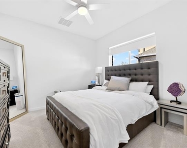 5174 Statesman Lane - Photo Thumbnail 24