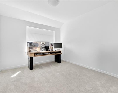 5174 Statesman Lane - Photo Thumbnail 27
