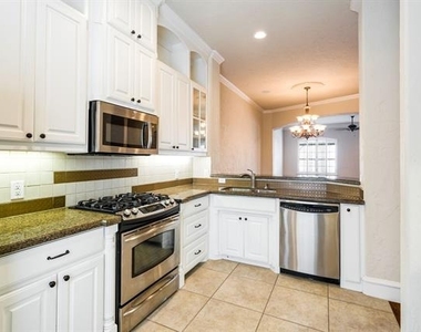 554 Rockingham Drive - Photo Thumbnail 16