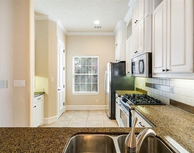 554 Rockingham Drive - Photo Thumbnail 26