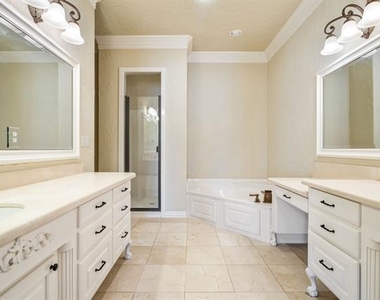 554 Rockingham Drive - Photo Thumbnail 21