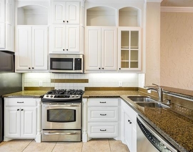 554 Rockingham Drive - Photo Thumbnail 14