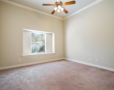 554 Rockingham Drive - Photo Thumbnail 27