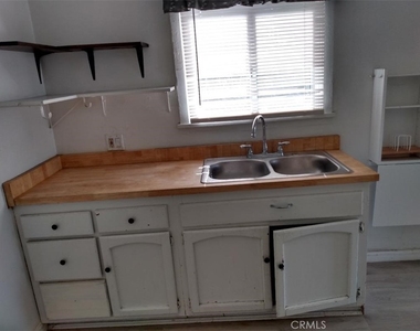 12429 A Hadley Street - Photo Thumbnail 5