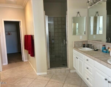 1470 Viewpoint Drive - Photo Thumbnail 12