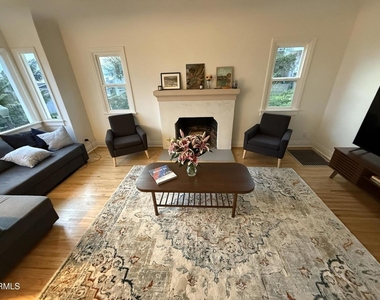 2371 Foster Avenue - Photo Thumbnail 5