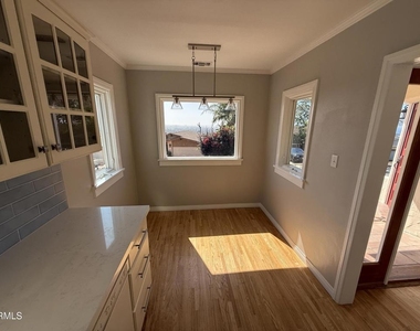 2371 Foster Avenue - Photo Thumbnail 8
