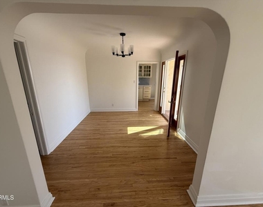 2371 Foster Avenue - Photo Thumbnail 6