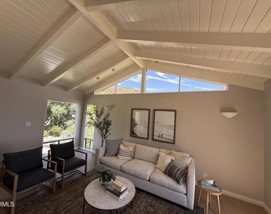 2371 Foster Avenue - Photo Thumbnail 13