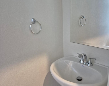 4255 E Carmel Privado - Photo Thumbnail 5