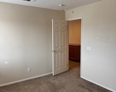 1577 Leland - Photo Thumbnail 7