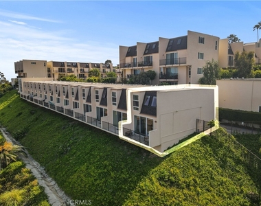 23901 Civic Center - Photo Thumbnail 2