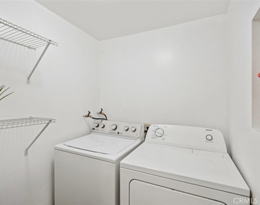 832 Cypress Avenue - Photo Thumbnail 12