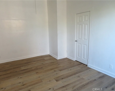 156 E Colden - Photo Thumbnail 5
