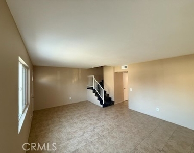 249 E Jackson Street - Photo Thumbnail 3