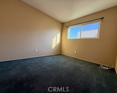 249 E Jackson Street - Photo Thumbnail 9