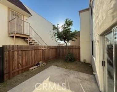 249 E Jackson Street - Photo Thumbnail 11